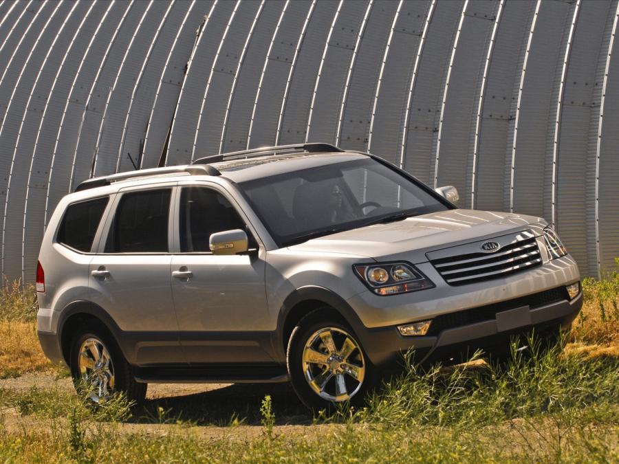  Kia Borrego 2009 года  (фото 90 из 345)